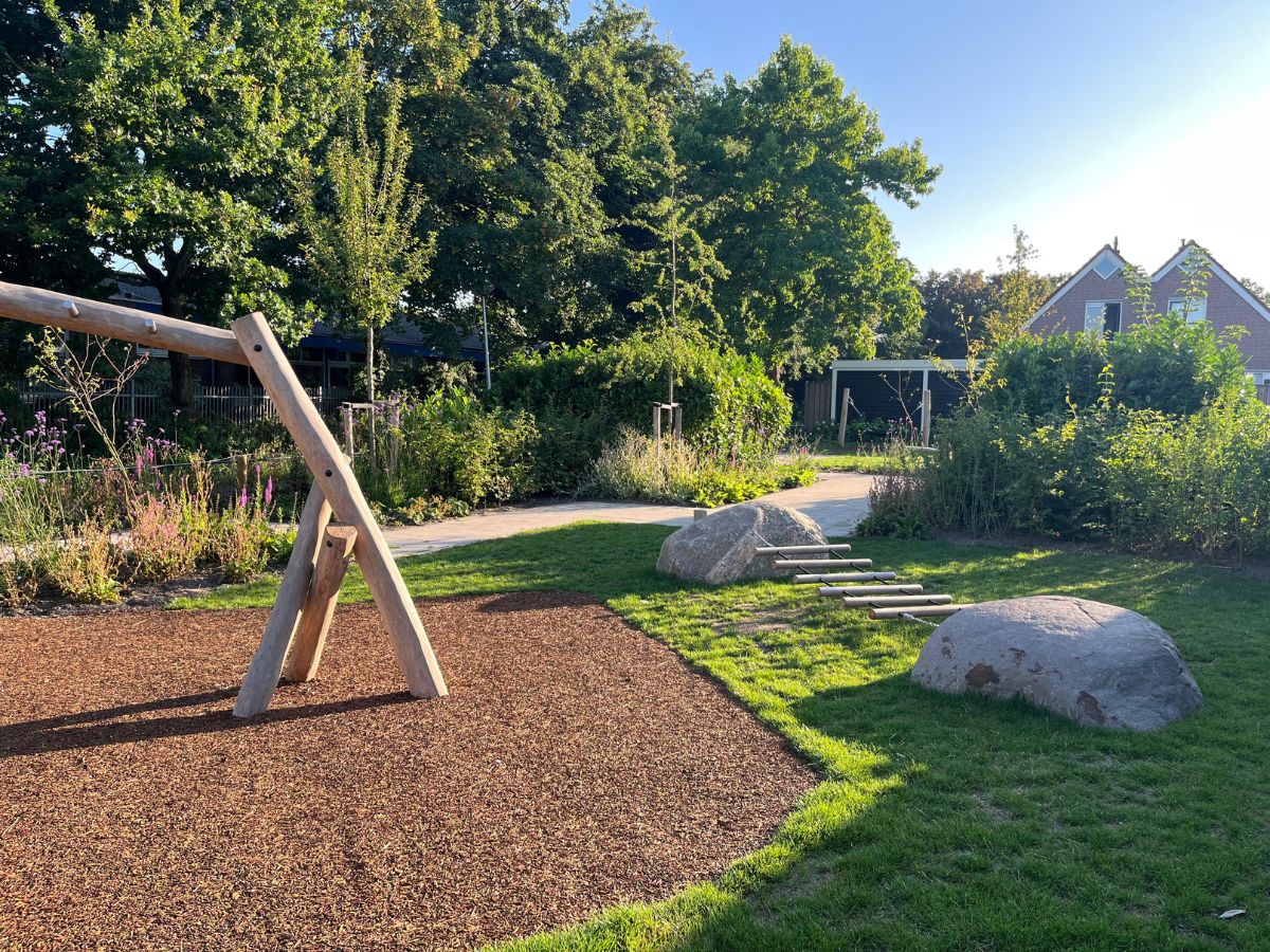 Groene speelplek egmond binnen (2)